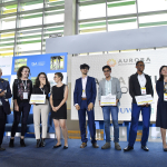 Students accept the Awards